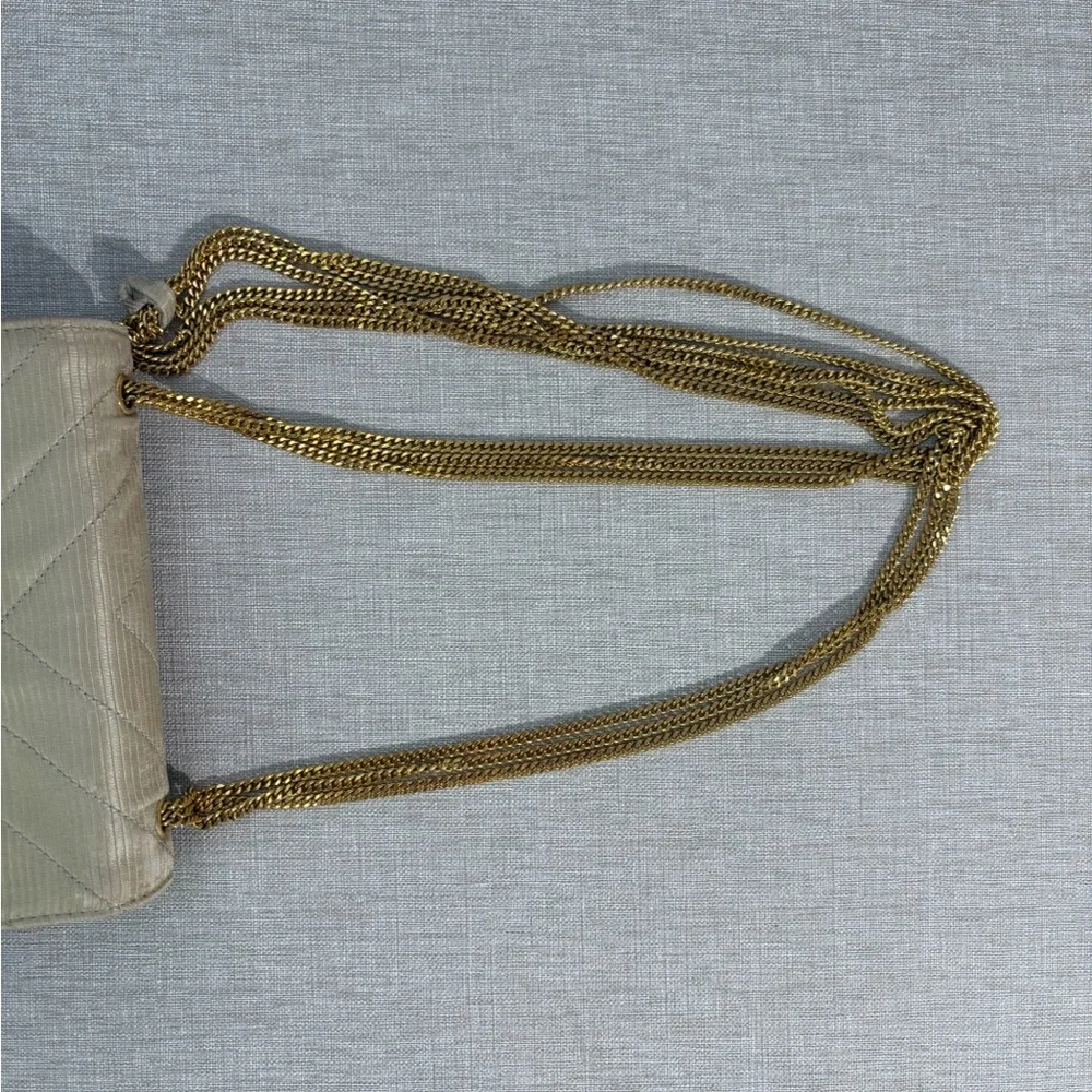 CHANEL Ivory Chevron Leather Mini Flap Bag GHW - Picture 14 of 17